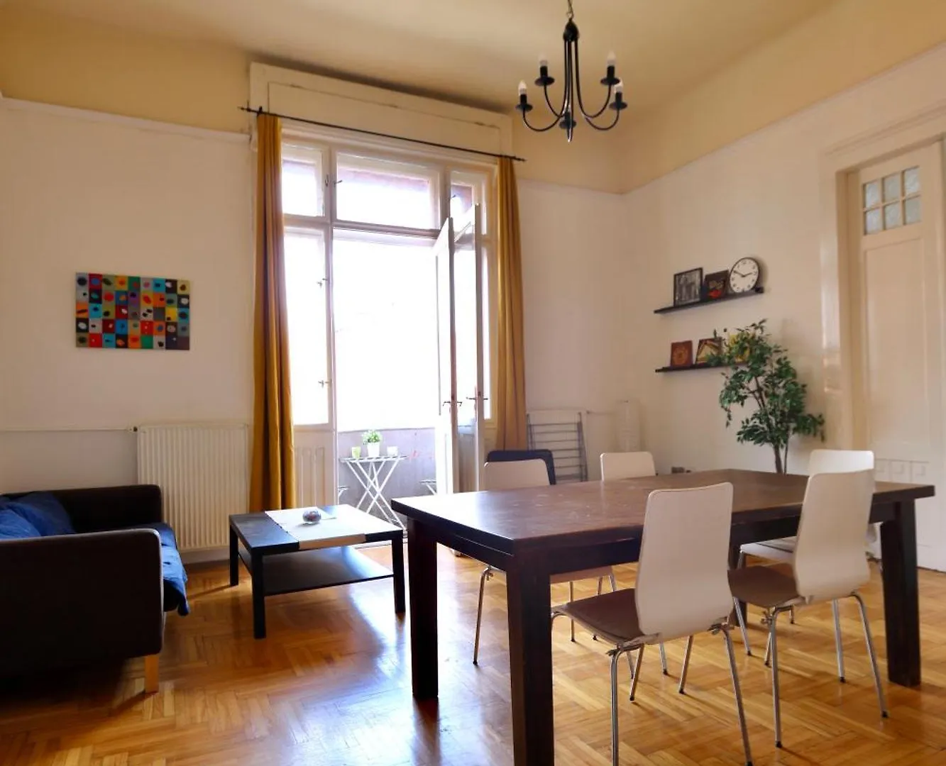 Budapest City Views Apartments